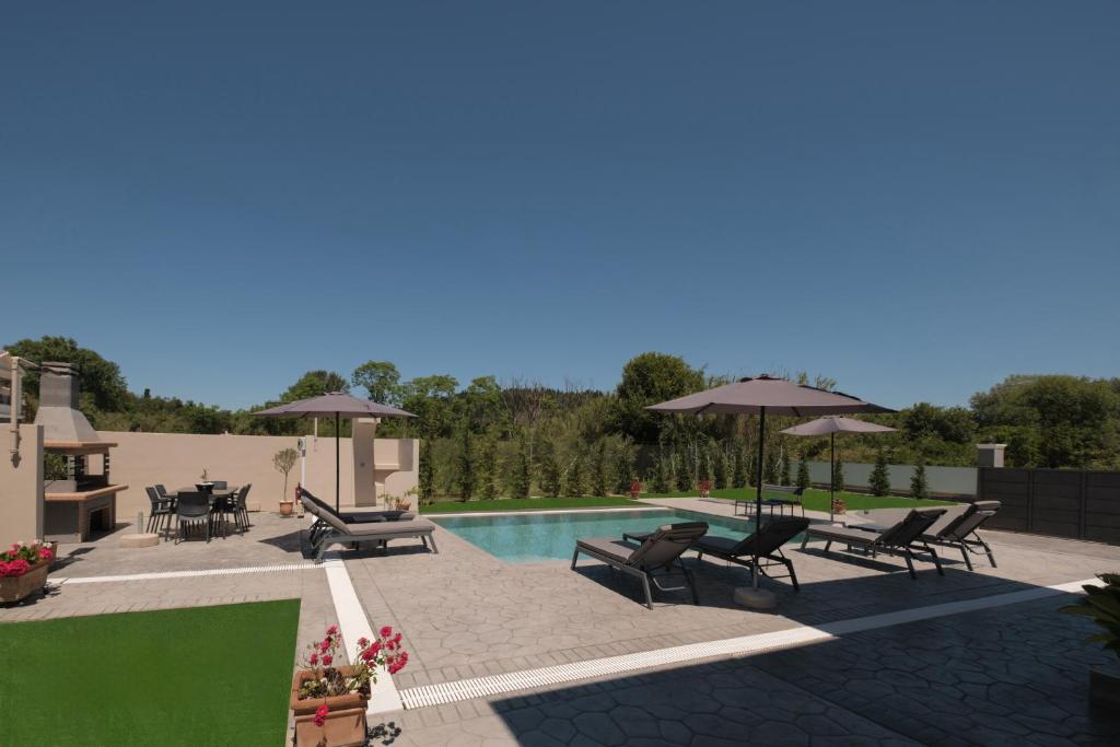 Gallery image of Louvre Sidari Suite in Peroulades
