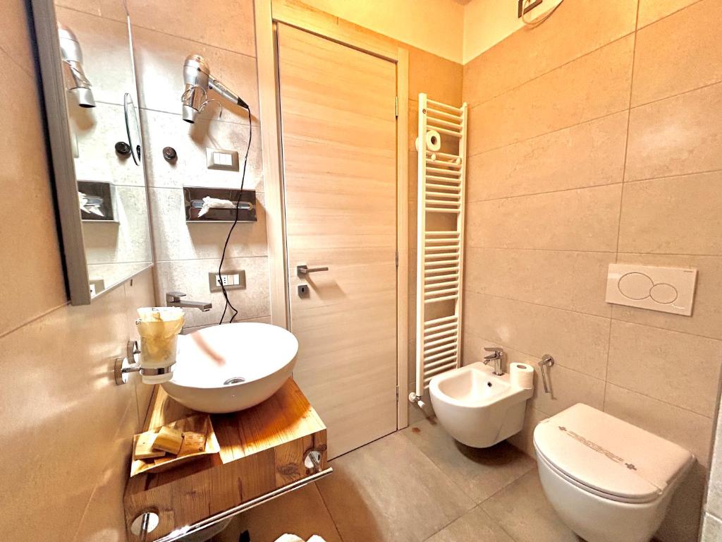 Łazienka w obiekcie Hotel Centrale