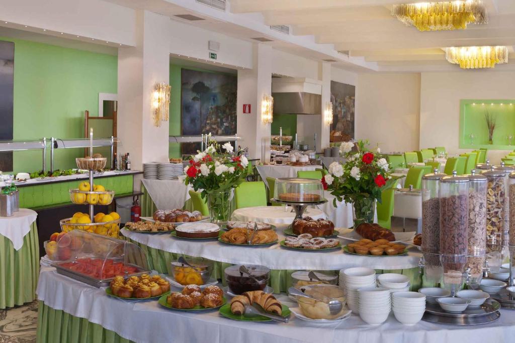 Grand Hotel President - 5