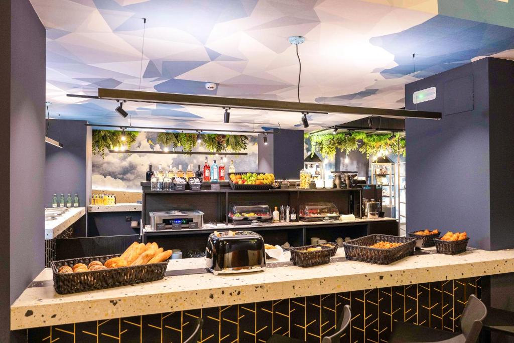 Hotel Pathos by Mimood Aparthotels - Resim 13