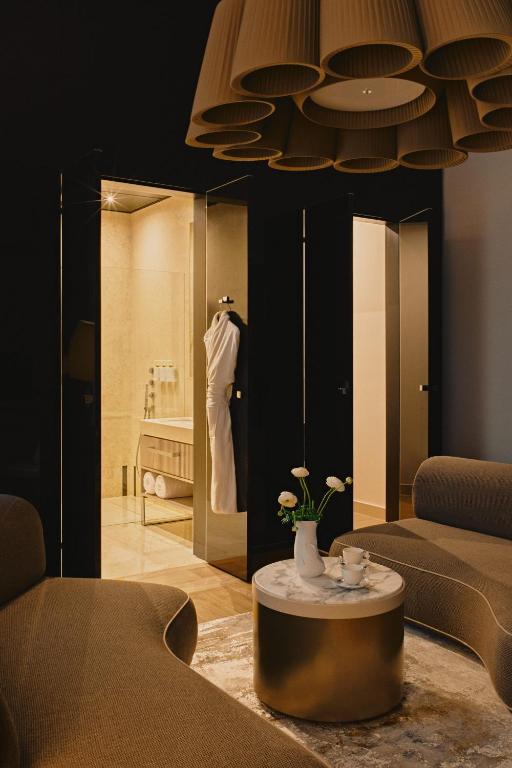 Hotel Blow Up Hall - Resim 3