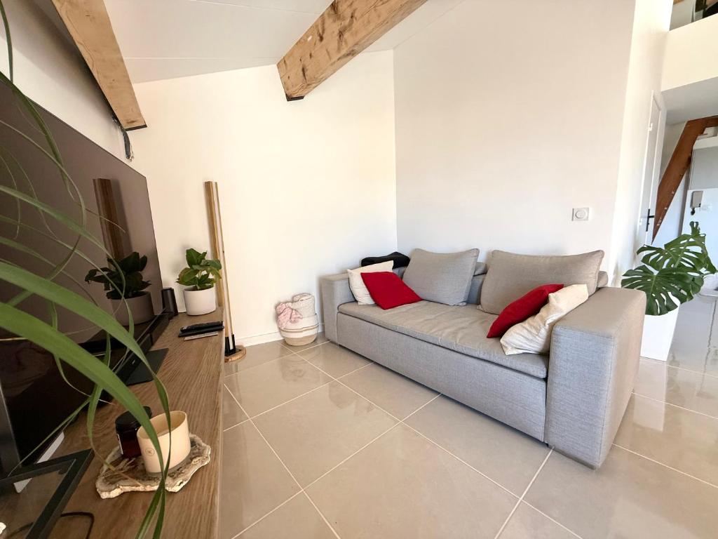 Photo de la galerie de l'établissement Appartement vue mer centre-ville, à Sainte-Maxime