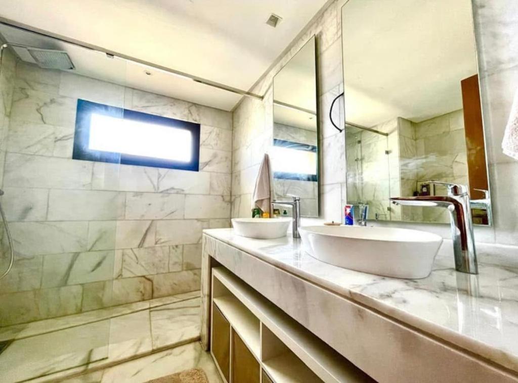 Vannituba majutusasutuses Villa Luxueuse avec Vue Panoramique