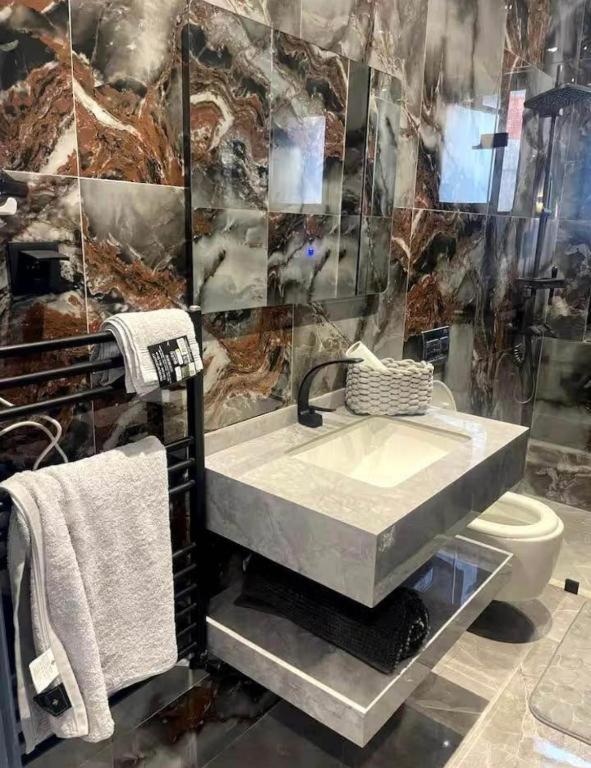Vannituba majutusasutuses Villa Luxueuse avec Vue Panoramique
