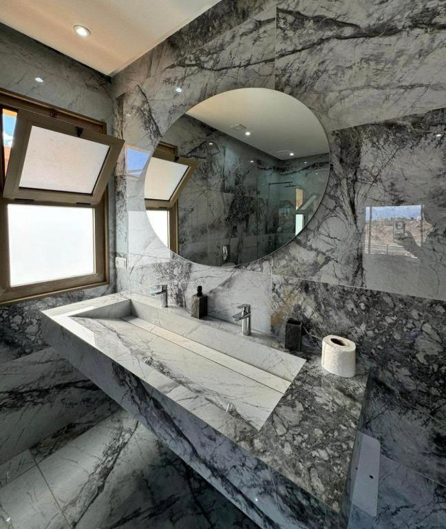 Vannituba majutusasutuses Villa Luxueuse avec Vue Panoramique