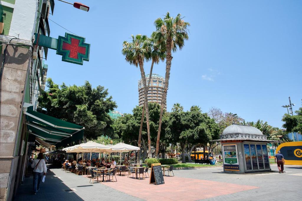 Urban Flat in Santa Catalina - 4 min walk to beach