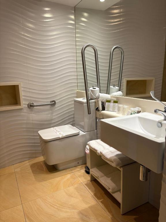 Łazienka w obiekcie Hostal El Alojado de Velarde