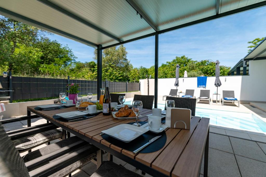Bazén v ubytování Villa Relax Home Sun nebo v jeho okolí