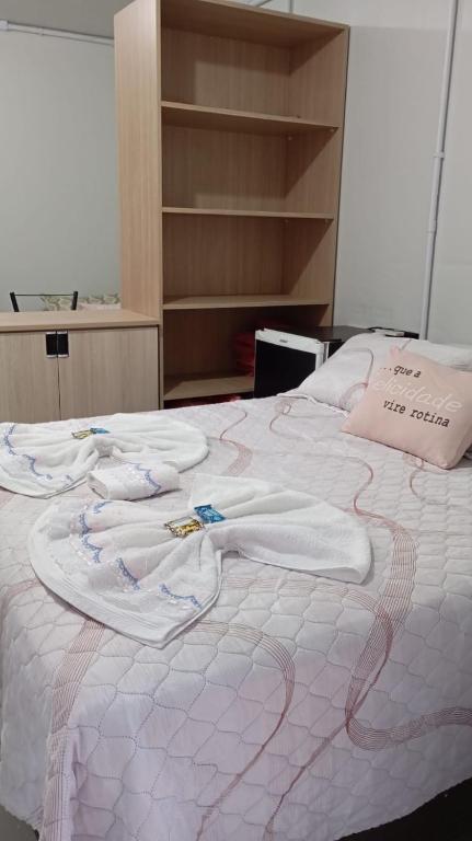 Postel nebo postele na pokoji v ubytování Pousada Jardim Encantado - Suítes em Container na cidade do Cristo Protetor - Encantado RS