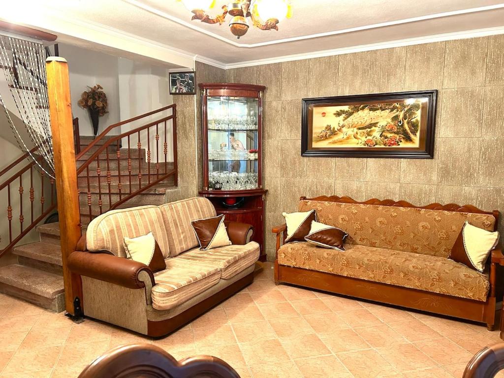 Antique Duplex near the beach