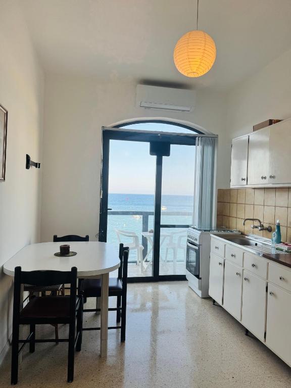 Kuchyň nebo kuchyňský kout v ubytování Sea View SAB