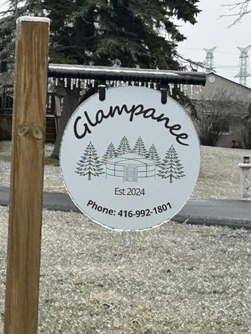 Certifikát, hodnocení, plakát nebo jiný dokument vystavený v ubytování Glampanee - off grid SITE 2