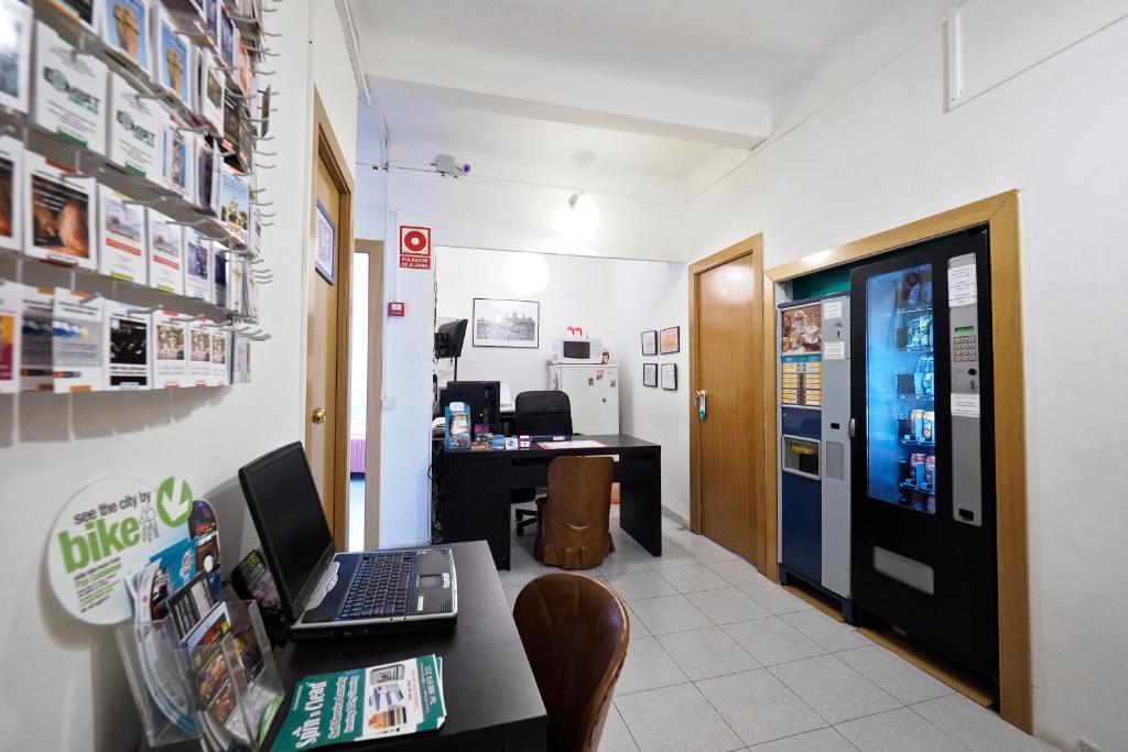 Hostal Elkano - Resim 14