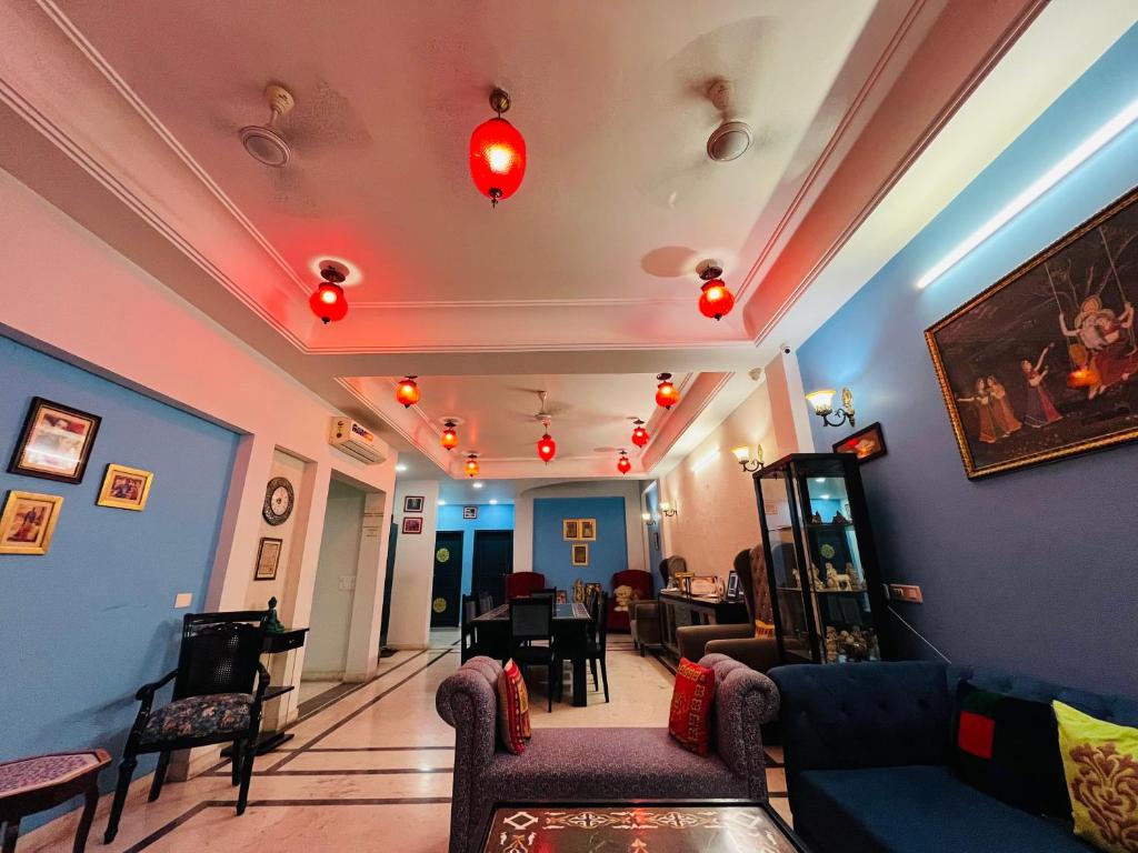 Zona de estar de Shiv Kothi - Homestay
