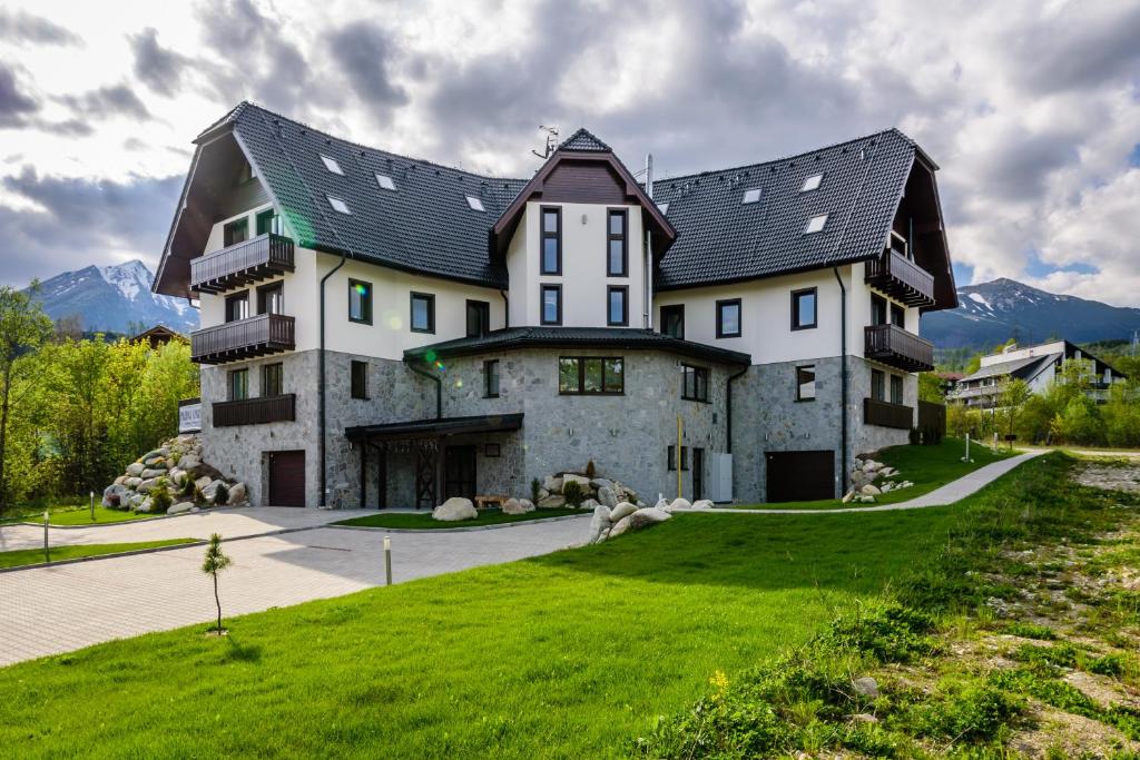 Výhľad na hory alebo výhľad na hory priamo z apartmánu