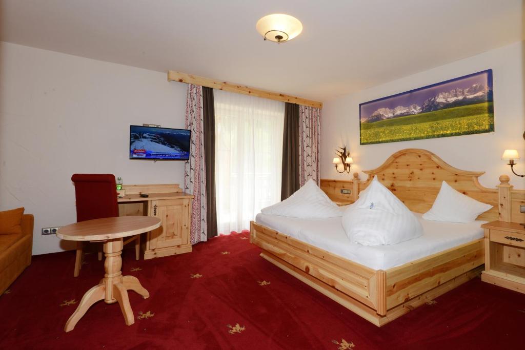 Letto o letti in una camera di Hotel Restaurant Hexenalm