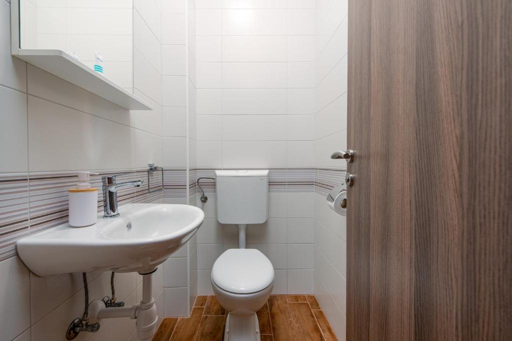 Kúpeľňa v ubytovaní Apartman Dora Sukošan