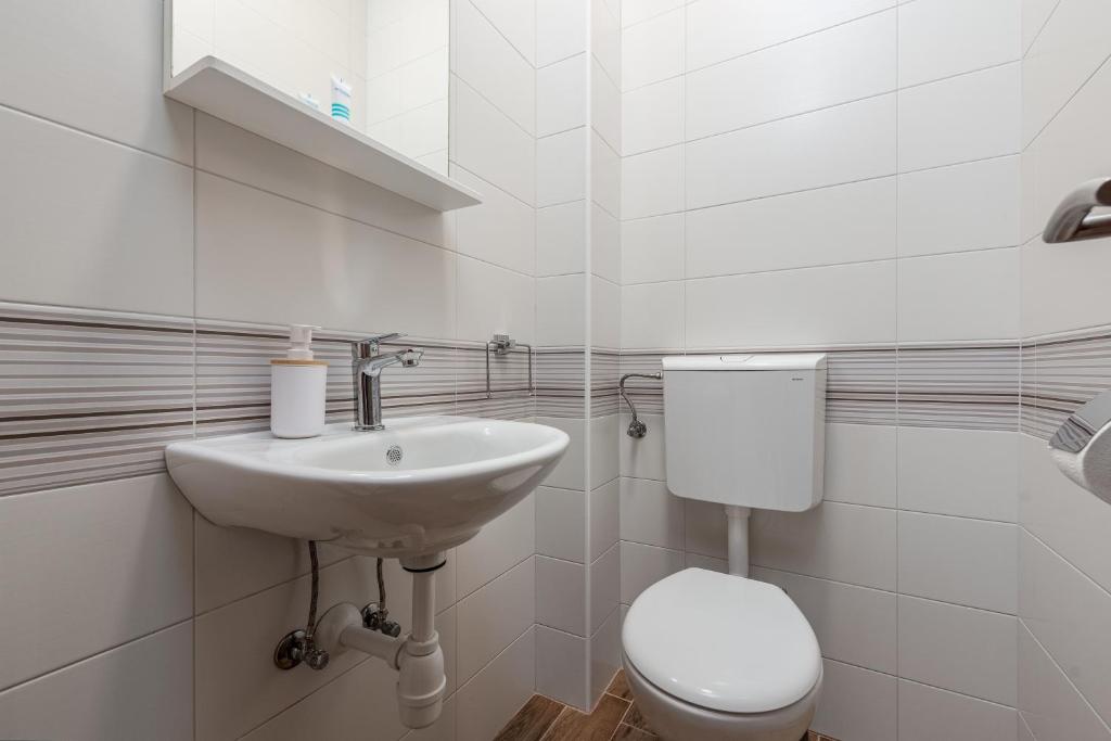 Kúpeľňa v ubytovaní Apartman Dora Sukošan