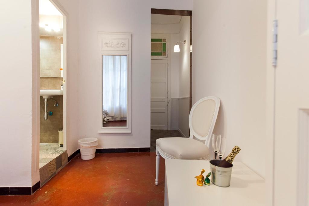 Hostal Dragonfly Bcn - Hostal Dragonflybcn، Hostal Dragonfly Bcn