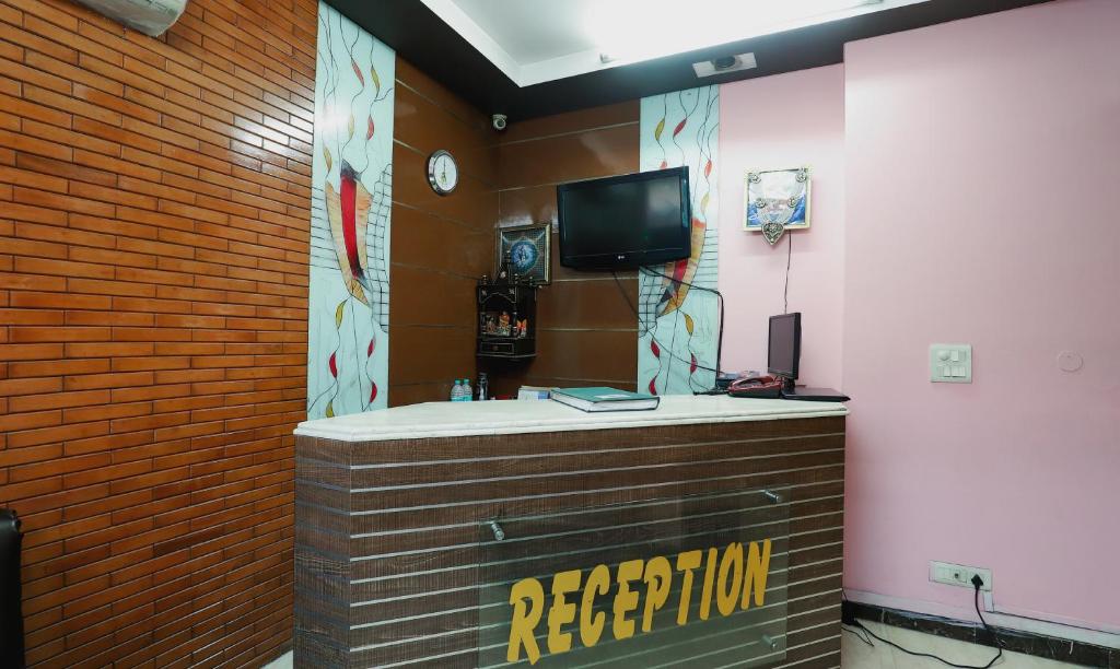 Vstupní hala nebo recepce v ubytování Super Hotel O J P Inn Near Patel Nagar Metro Station
