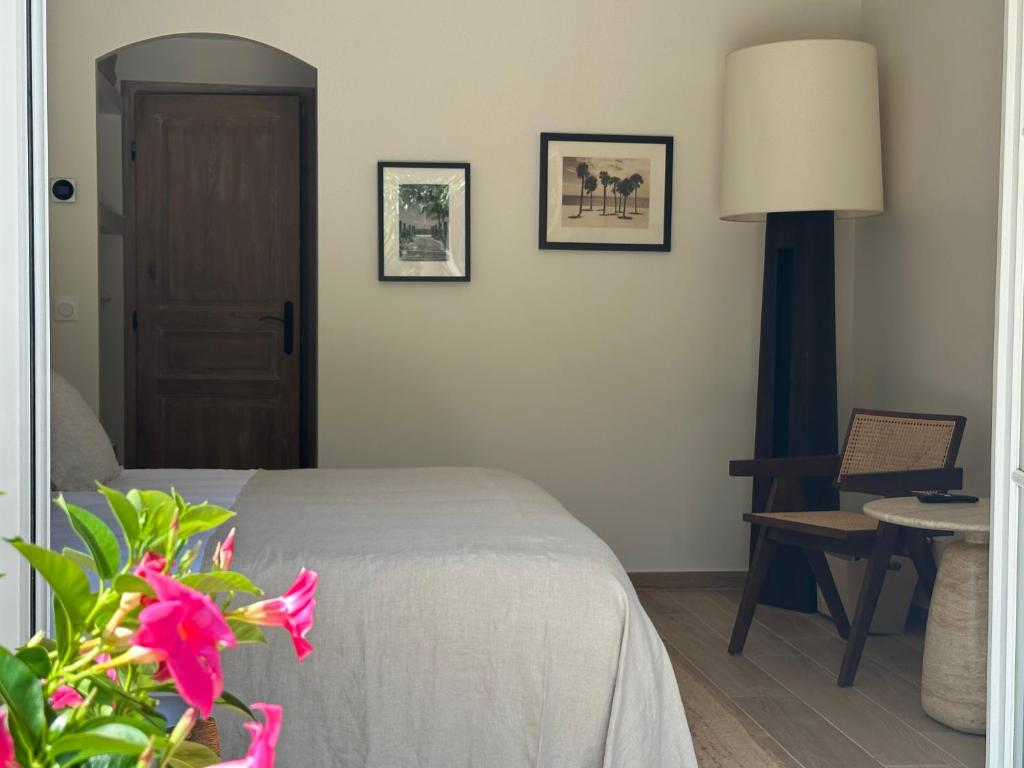 Le Clos des Sept Palmiers - Chambre Double Supérieure Au Rez-de-chaussée