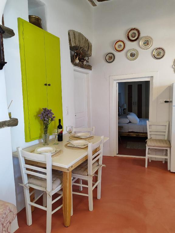 Voodi või voodid majutusasutuse Vgena's house in Dio Choria toas
