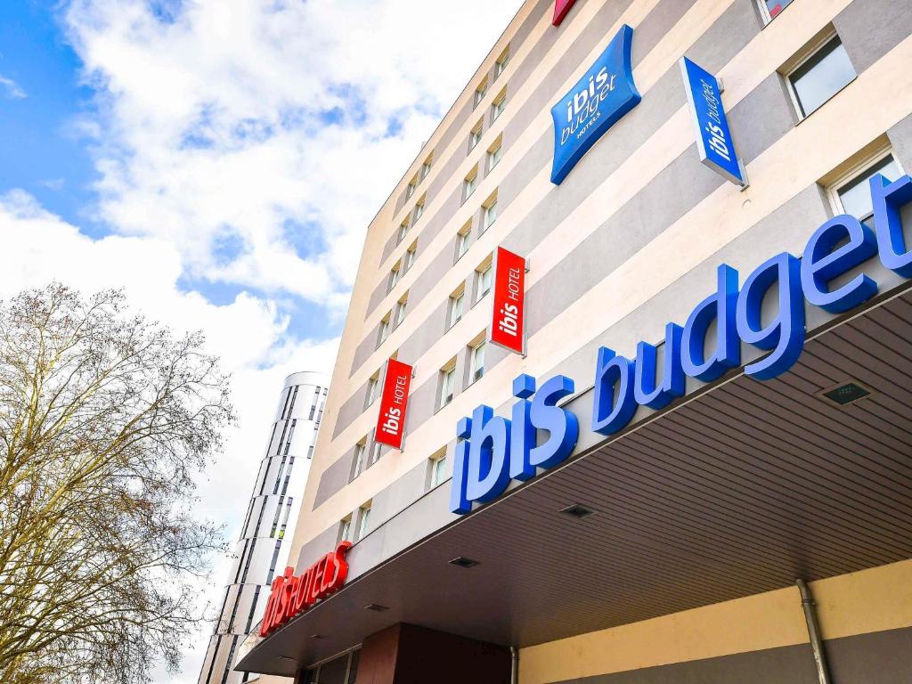 Ibis budget Dijon Centre Clemenceau - Resim 1