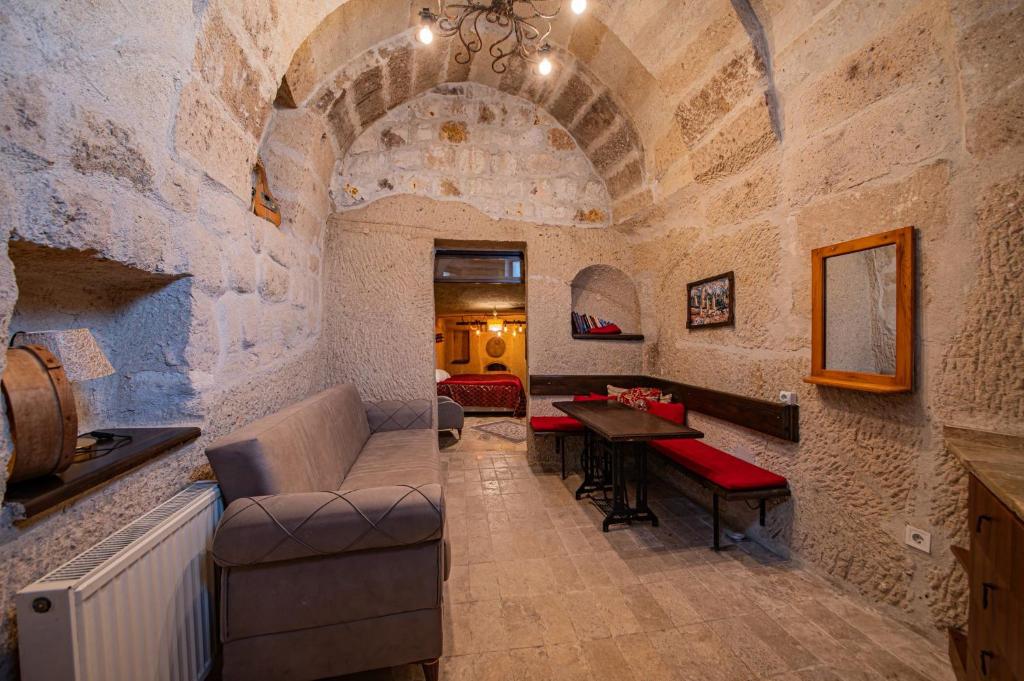 Posezení v ubytování Chelebi Cave House