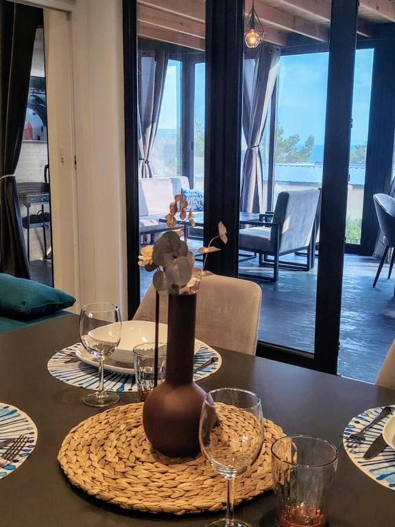 Posezení v ubytování Sea view BluEscape by Vellaris, Luxury Mobile Home
