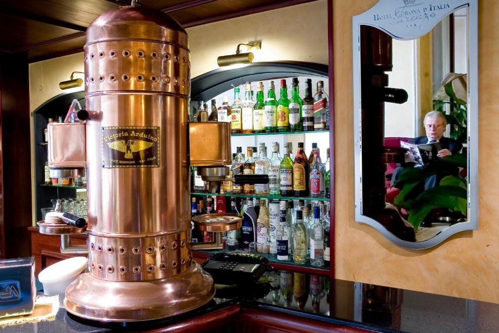 Corona D'Italia - Resim 24