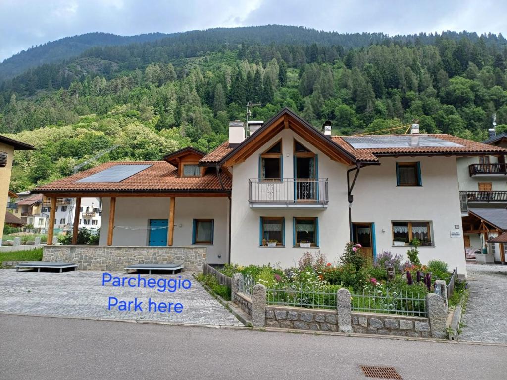 Nespecifikovaný výhled na hory nebo výhled na hory při pohledu z apartmánu