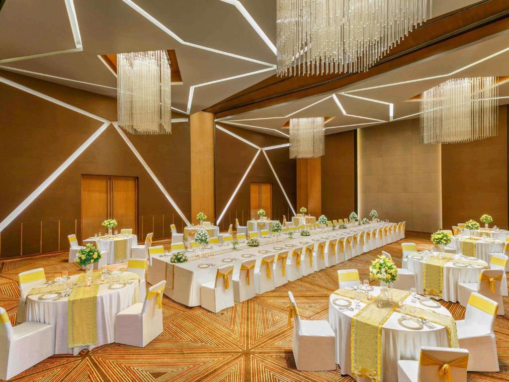Restaurace v ubytování Novotel Ahmedabad