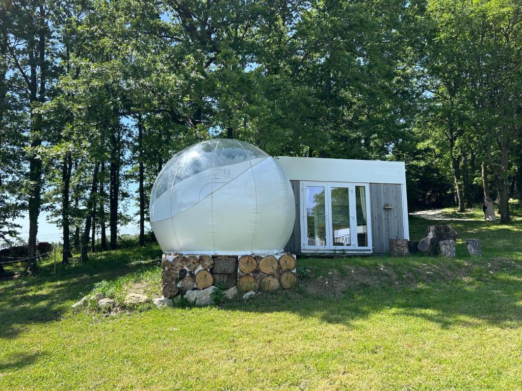 Bubble Inn Eco Village - Glamping en Montecopiolo