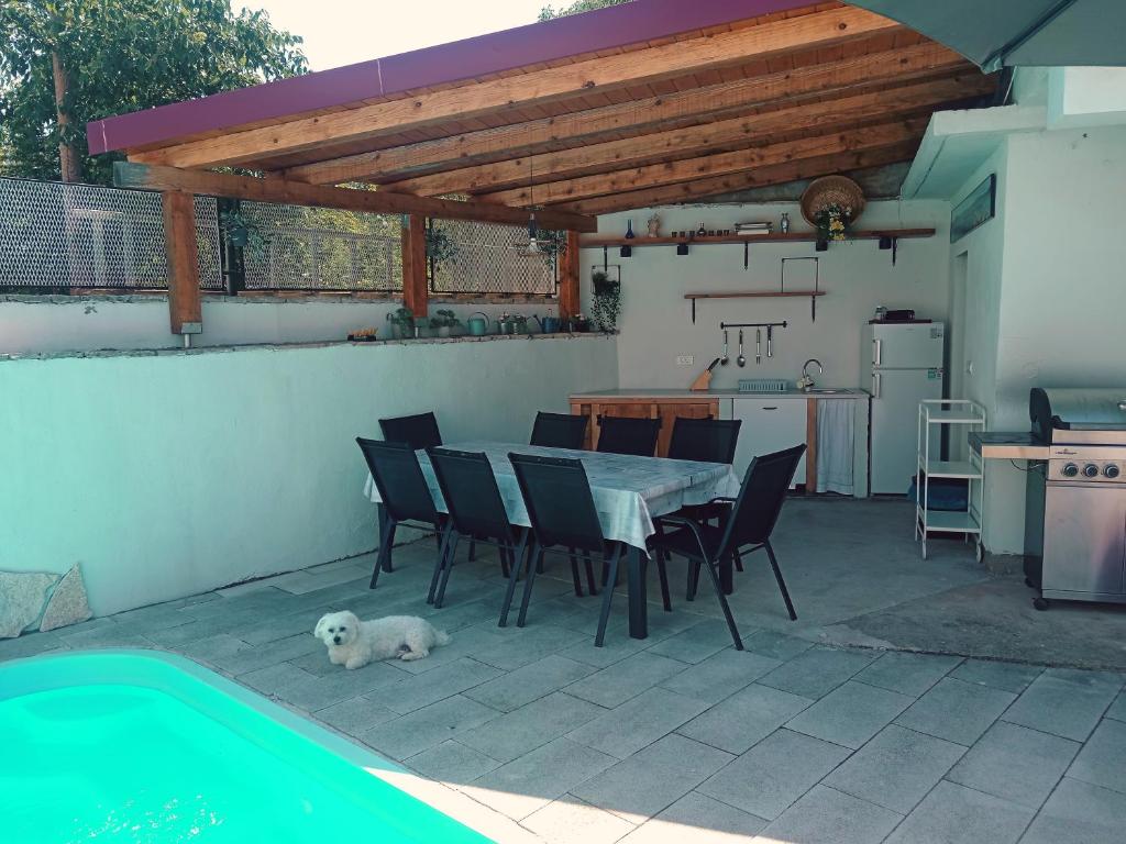 Balkón alebo terasa v ubytovaní Didova kuća