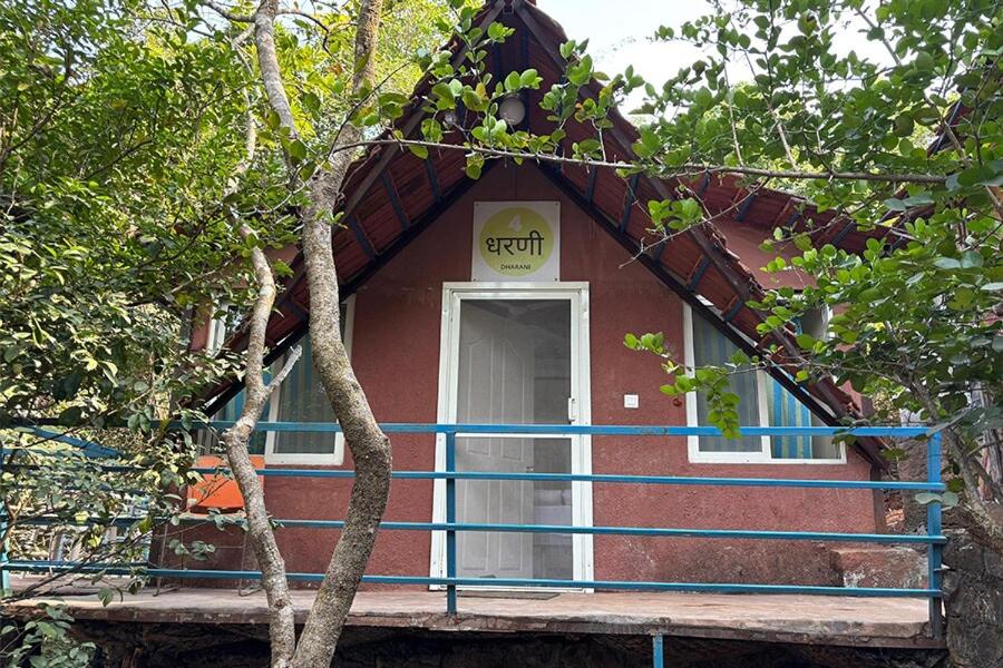 Imagen de la galería de Prithwe Earthing Center, en Bhor