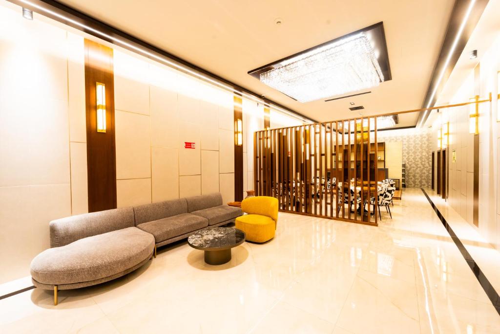 Grand Astoria Hotel - Resim 31