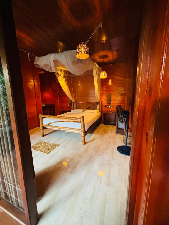 Ella Wood Cabin - 14