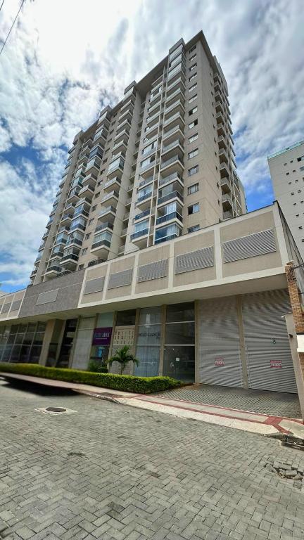 Apto Itapuã próx à praia, Piscina e Sauna - Housity
