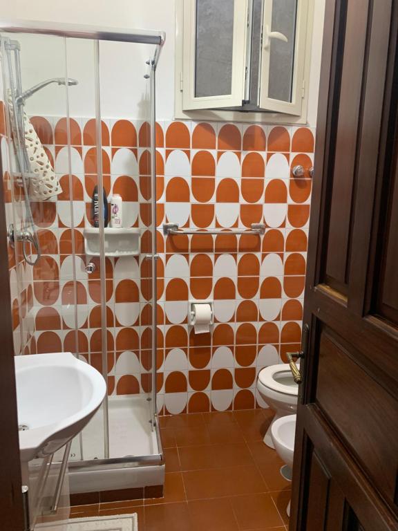 Un baño de Appartamento Rosa