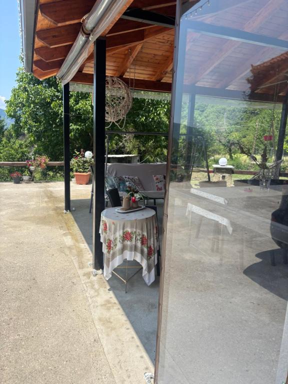 Fotografie z fotogalerie ubytování Stonehouse Karidis v destinaci Agnanta