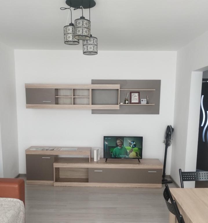 Телевізор і / або розважальний центр в 4 Rooms Apartment