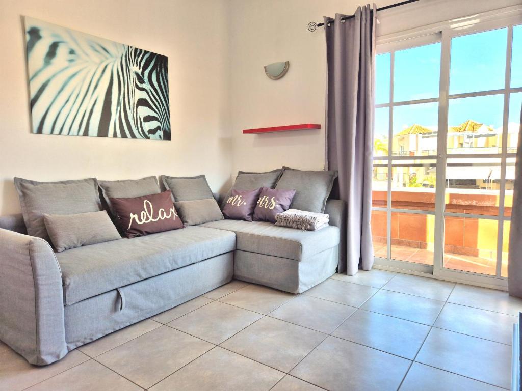 Posezení v ubytování Light and cosy apartment in 100 meters from the beach Costa Adeje