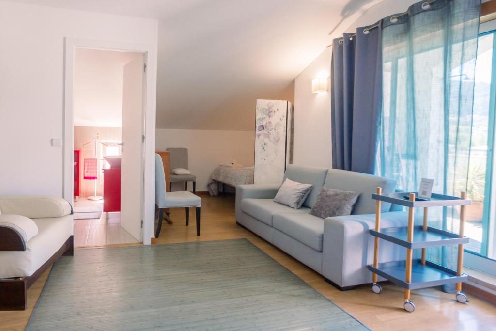 Posezení v ubytování Lousã Varandas House