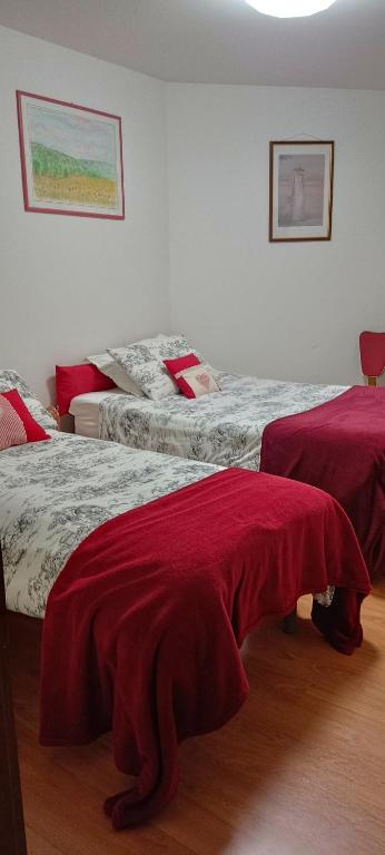 A bed or beds in a room at Falco Bianco