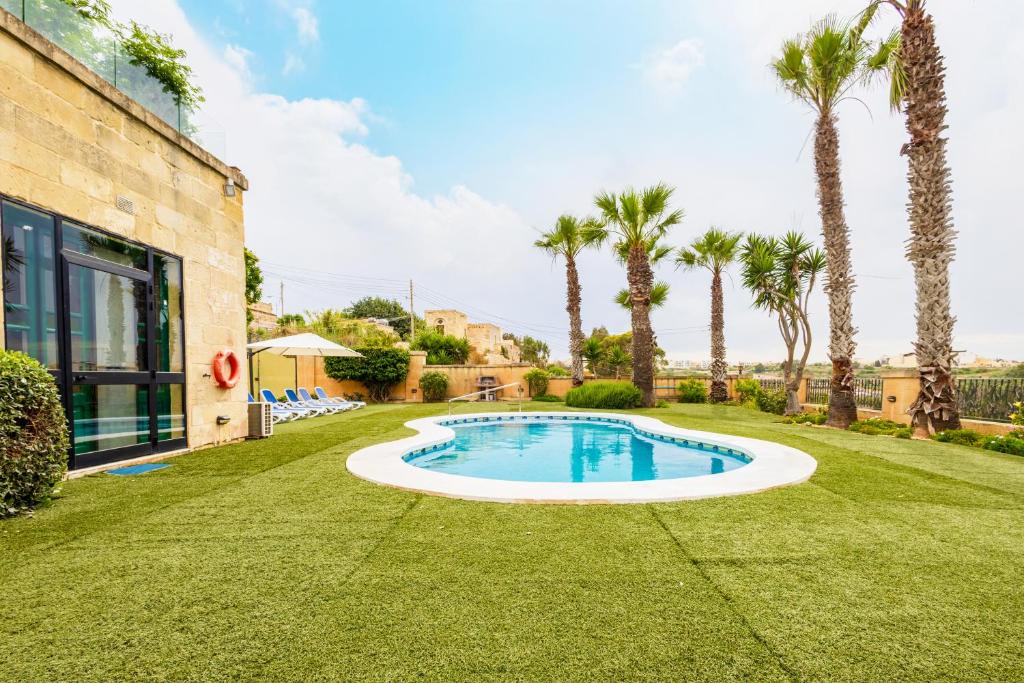 Bazén v ubytování Zest Holiday Home nebo v jeho okolí