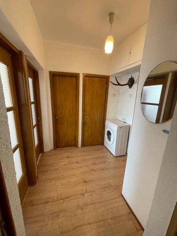 Φωτογραφία από το άλμπουμ του Žaliakalnio panoramos apartamentai στο Κάουνας