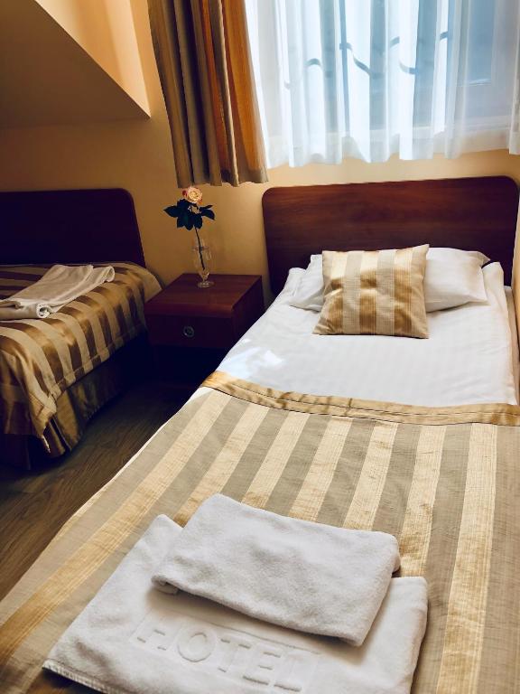 EMIDA - Restauracja & Hotel - Четырехместный номер