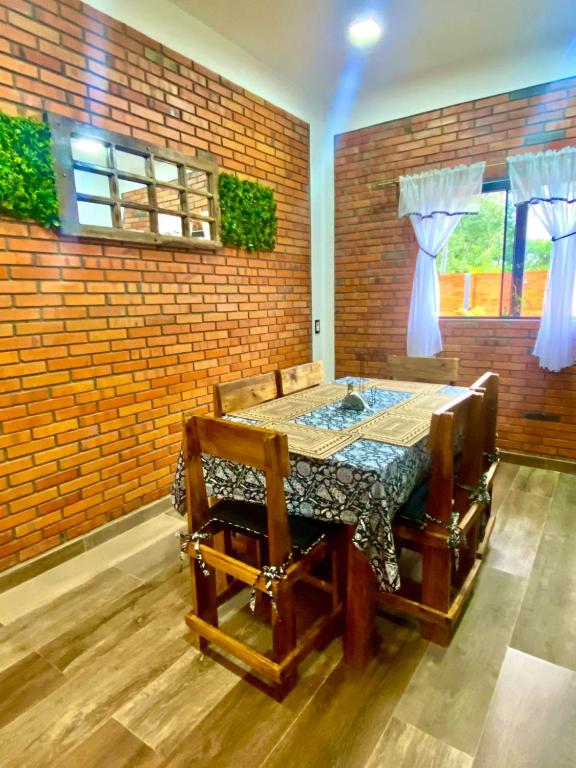 Fotografie z fotogalerie ubytování Cabaña Premium Yvyja de La Mala Junta v destinaci Atyrá
