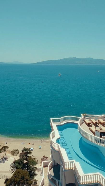 Bazén v ubytování Monte Cristo Hotel - Rooftop Pool nebo v jeho okolí