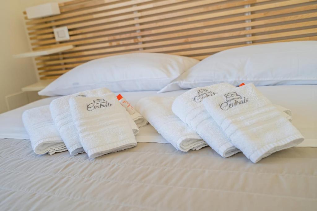 Postel nebo postele na pokoji v ubytování Rooms & Breakfast Centrale